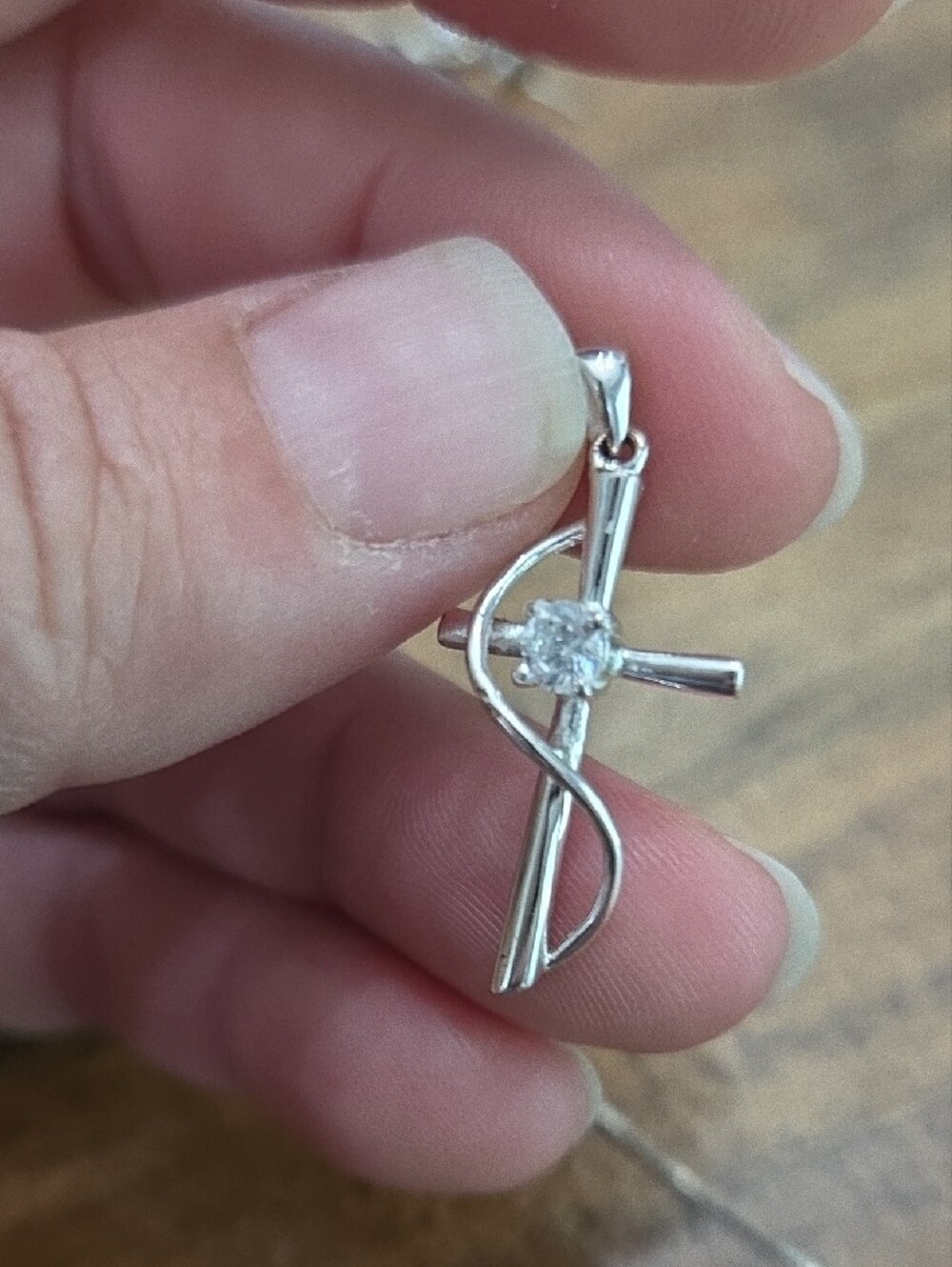 925 Cz Croas Pendant - Picture 3 of 4